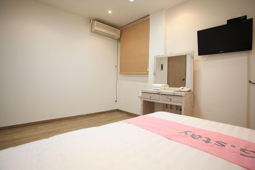 Must 2* Seoul
